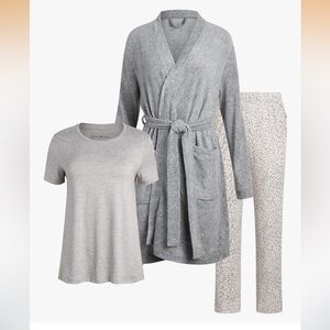 NWT Eddie Bauer 3 piece Lounge Set - Light Gray Robe and Short Sleeve Pajama Set